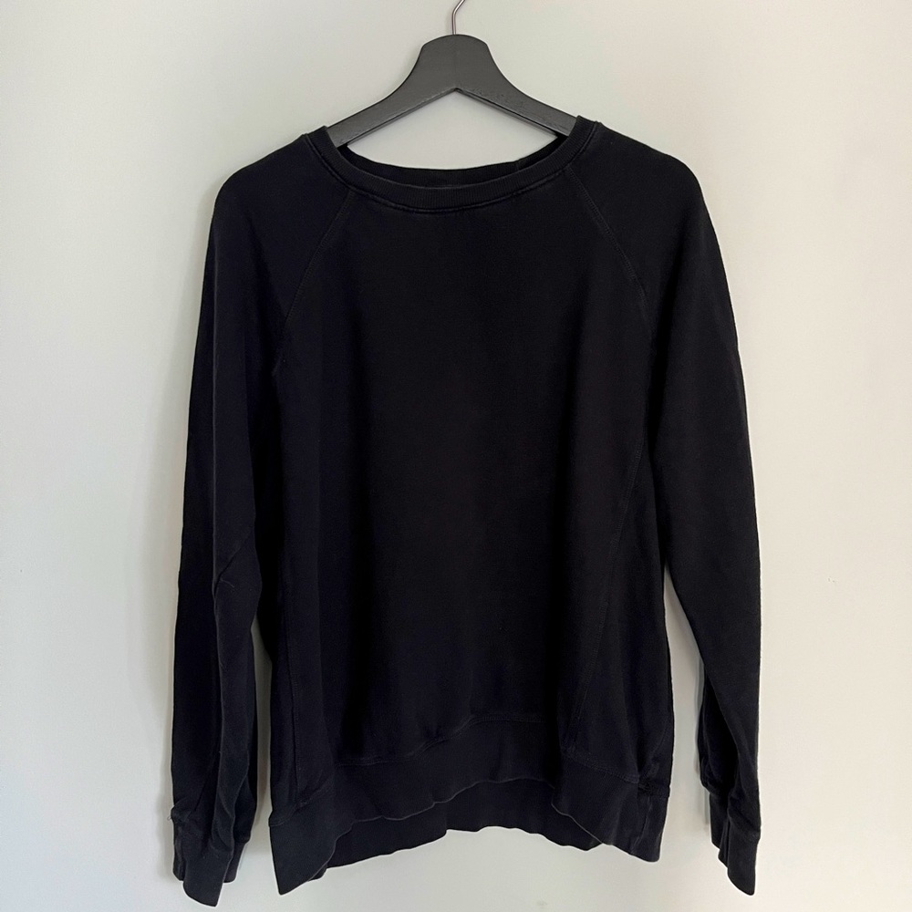 Oversized BDG Black Sweater Medium